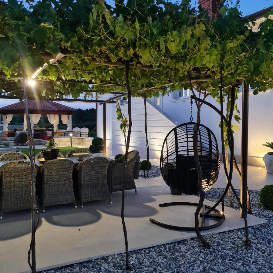 Holiday Apartment Villa Bianca Pazin Exteriér fotografie